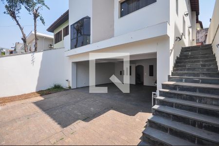 Casa para alugar com 340m², 4 quartos e 5 vagasGaragem