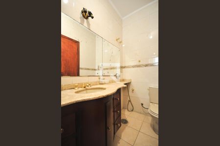 Casa para alugar com 340m², 4 quartos e 5 vagasBanheiro Suíte 1