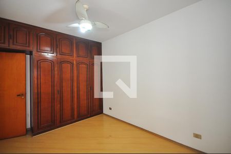 Casa para alugar com 340m², 4 quartos e 5 vagasQuarto 2