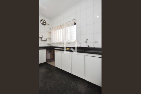 Casa para alugar com 340m², 4 quartos e 5 vagasCozinha