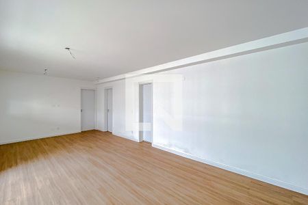 Apartamento à venda com 105m², 2 quartos e 2 vagasSala