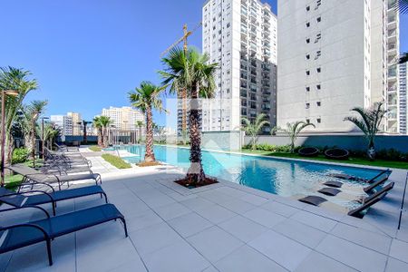 Apartamento à venda com 105m², 2 quartos e 2 vagasÁrea comum - Piscina