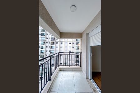 Apartamento à venda com 105m², 2 quartos e 2 vagasVaranda da Suíte 2