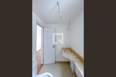 Apartamento à venda com 105m², 2 quartos e 2 vagasBanheiro da Suíte 2