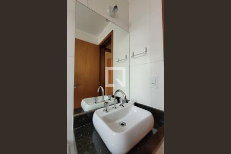 Apartamento para alugar com 98m², 3 quartos e 2 vagas Apartamento para alugar com 98m², 3 quartos e 2 vagasBanheiro