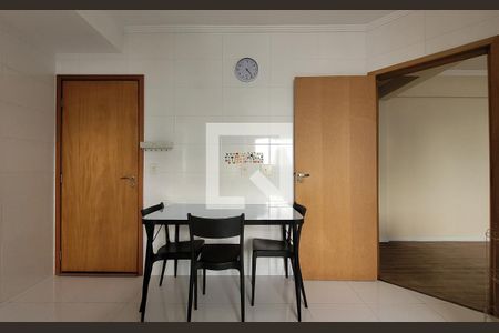 Apartamento para alugar com 98m², 3 quartos e 2 vagas Apartamento para alugar com 98m², 3 quartos e 2 vagasCozinha