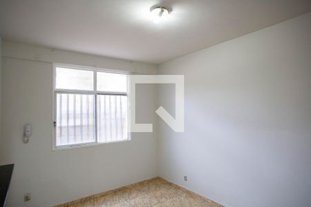 Sala de apartamento para alugar com 2 quartos, 70m² em Floresta, Belo Horizonte