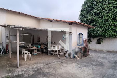 Casa à venda com 85m², 2 quartos e 4 vagas