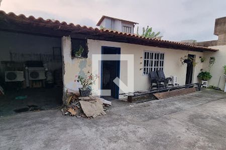 Casa à venda com 85m², 2 quartos e 4 vagas
