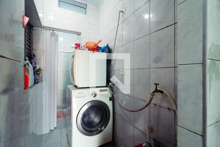 Casa à venda com 230m², 3 quartos e sem vagaBanheiro Casa 1