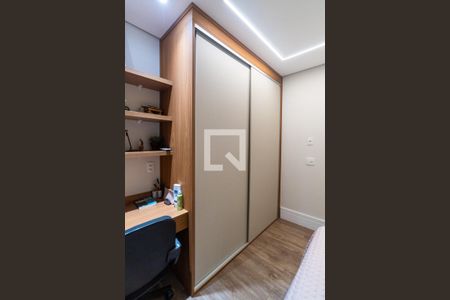 Apartamento à venda com 81m², 2 quartos e 1 vagaQuarto - Armários