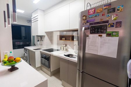 Apartamento à venda com 81m², 2 quartos e 1 vagaCozinha e Área de Serviço