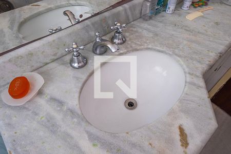 Apartamento à venda com 158m², 3 quartos e 1 vaga Apartamento à venda com 158m², 3 quartos e 1 vagaBanheiro