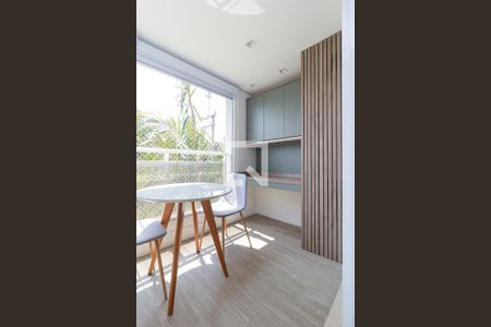 Varanda de kitnet/studio à venda com 0 quarto, 33m² em Campo Belo, São Paulo