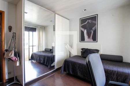 Apartamento à venda com 240m², 4 quartos e 3 vagasQuarto