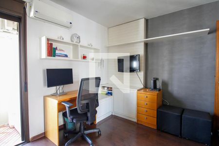 Apartamento à venda com 240m², 4 quartos e 3 vagasQuarto