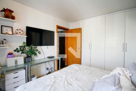 Apartamento à venda com 240m², 4 quartos e 3 vagasSuíte 1