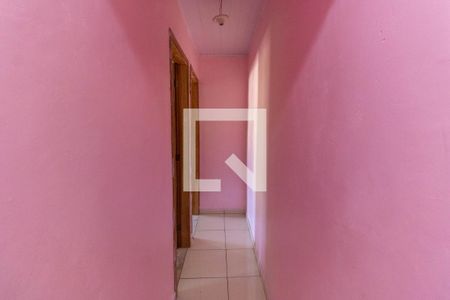 Casa à venda com 390m², 5 quartos e 2 vagas Casa à venda com 390m², 5 quartos e 2 vagasCorredor