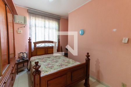 Casa à venda com 390m², 5 quartos e 2 vagas Casa à venda com 390m², 5 quartos e 2 vagasSuíte