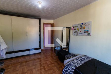 Casa à venda com 390m², 5 quartos e 2 vagas Casa à venda com 390m², 5 quartos e 2 vagasQuarto 2