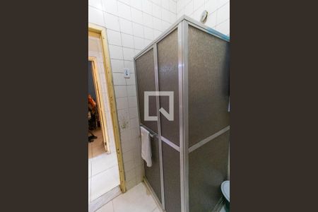 Casa à venda com 390m², 5 quartos e 2 vagas Casa à venda com 390m², 5 quartos e 2 vagasBanheiro 2