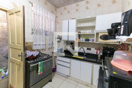 Casa à venda com 390m², 5 quartos e 2 vagas Casa à venda com 390m², 5 quartos e 2 vagasCozinha