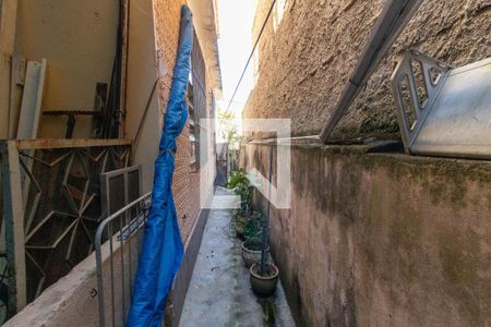 Casa à venda com 390m², 5 quartos e 2 vagas Casa à venda com 390m², 5 quartos e 2 vagasCorredor Externo