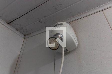 Casa à venda com 390m², 5 quartos e 2 vagas Casa à venda com 390m², 5 quartos e 2 vagasChuveiro