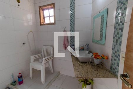 Casa à venda com 390m², 5 quartos e 2 vagas Casa à venda com 390m², 5 quartos e 2 vagasBanheiro da Suíte