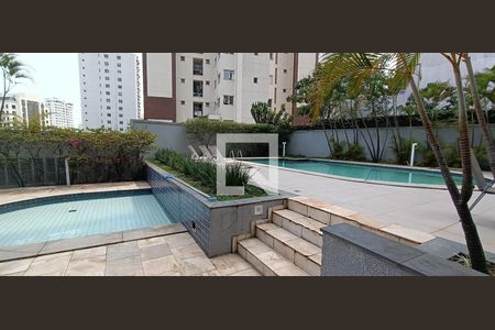 Apartamento à venda com 100m², 3 quartos e 2 vagasÁrea comum - Piscina