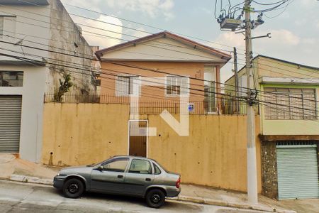 Casa para alugar com 60m², 1 quarto e sem vaga Casa para alugar com 60m², 1 quarto e sem vagaFachada