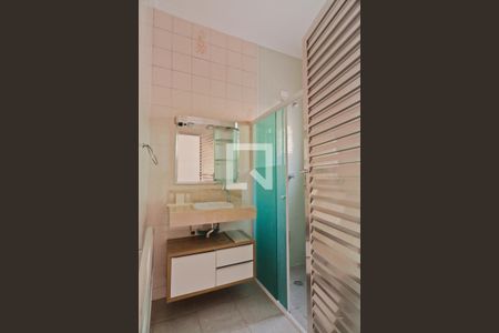 Banheiro de casa à venda com 1 quarto, 60m² em Parque Peruche, São Paulo