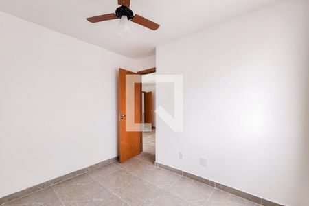 Quarto 2 de apartamento para alugar com 2 quartos, 39m² em Vila Nova Aliança, Jacareí