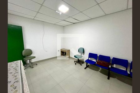 Sala de casa para alugar com 3 quartos, 440m² em Jardim Presidente Dutra, Guarulhos