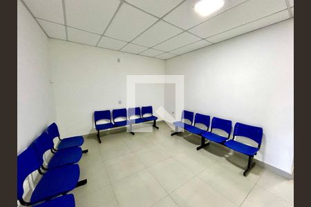 Sala de casa para alugar com 3 quartos, 440m² em Jardim Presidente Dutra, Guarulhos