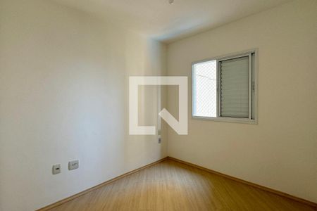 Suíte 1 de apartamento para alugar com 3 quartos, 72m² em Jardim Tupanci, Barueri