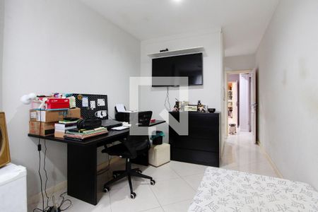 Apartamento à venda com 200m², 4 quartos e 2 vagas Apartamento à venda com 200m², 4 quartos e 2 vagasQuarto 1 suíte