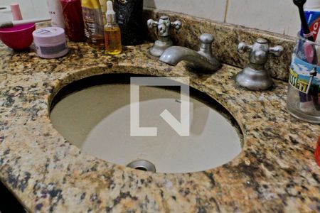 Apartamento à venda com 83m², 3 quartos e 2 vagasBanheiro