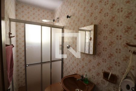 Casa à venda com 263m², 2 quartos e 1 vagaBanheiro