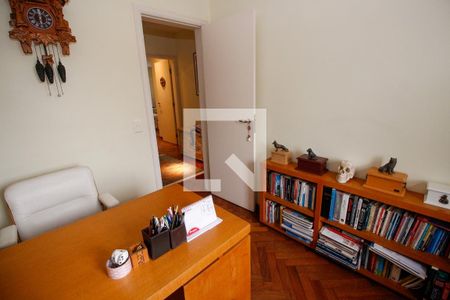 Casa para alugar com 230m², 3 quartos e 2 vagasQuarto