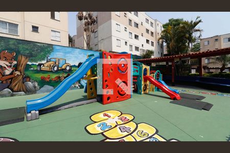 Apartamento para alugar com 55m², 2 quartos e sem vagaÁrea comum - Playground