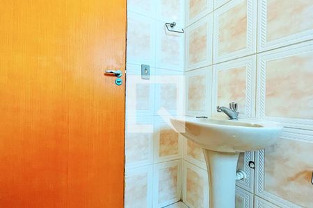Casa à venda com 120m², 2 quartos e 4 vagas Casa à venda com 120m², 2 quartos e 4 vagasBanheiro da Suíte 1