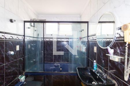 Casa à venda com 138m², 2 quartos e 2 vagasBanheiro 