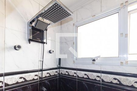 Casa à venda com 138m², 2 quartos e 2 vagasBanheiro 