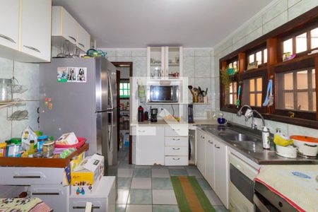 Casa à venda com 138m², 2 quartos e 2 vagasCozinha 