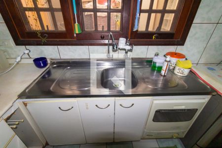 Casa à venda com 138m², 2 quartos e 2 vagasCozinha 