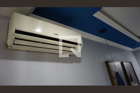 Casa de condomínio à venda com 240m², 3 quartos e 1 vagaSuite 3