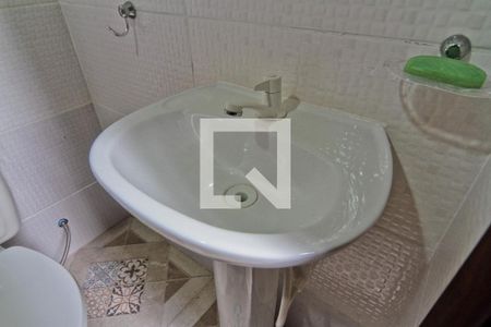 Casa à venda com 200m², 4 quartos e 2 vagasLavabo