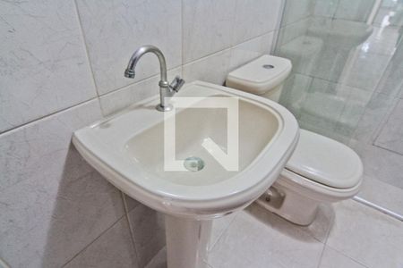 Casa à venda com 200m², 4 quartos e 2 vagasBanheiro da Suíte 2