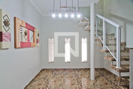 Sala de casa à venda com 4 quartos, 200m² em Jardim Marisa, São Paulo